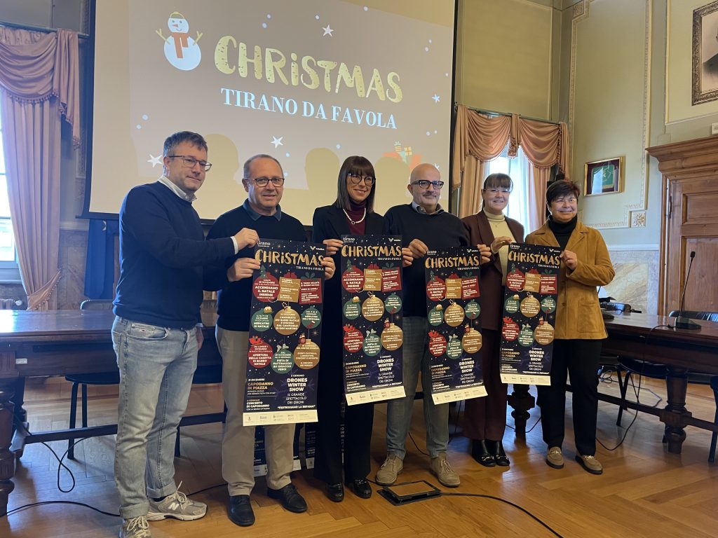NATALE DA FAVOLA A TIRANO
